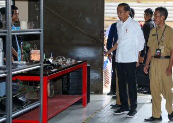 Dampingi Presiden Tinjau SMKN 1 Kedungwuni, Nana Siap Genjot Pendidikan Vokasi dan Pelatihan Kerja