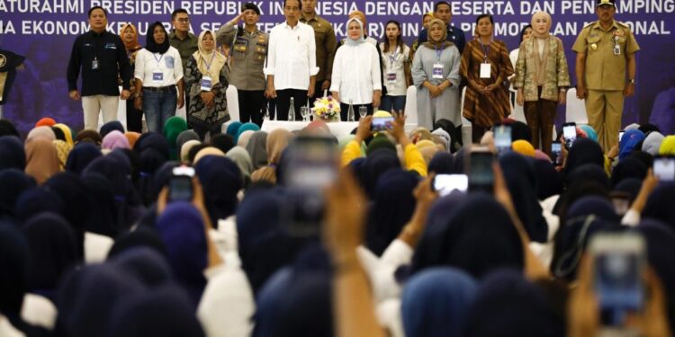 Dongkrak Perekonomian Jateng, Program Mekaar PNM Diharap Banyak Jangkau Perempuan