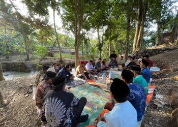 Jelang Akhir Tahun 2024, Kades Talaga Bersama Masyarakat Pers dan PHRI Pokja Gelar Tasyakuran dan Penyematan Nama Sungai Gus Ipul