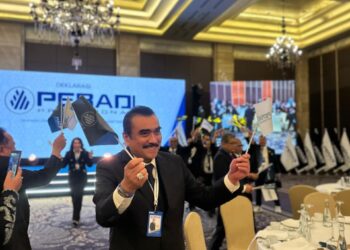 PERADI PROFESIONAL Hadir Bukan Sebagai Tandingan Tetapi Menjawab Tantangan Nyata Dunia Hukum Indonesia