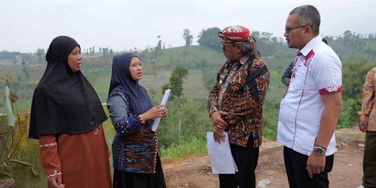 Bupati Temanggung Dorong Warga Awasi Revitalisasi Sekolah agar Tepat Sasaran dan Berkualitas