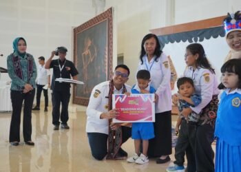 Berawal dari Takut Kotor, Siswa SD Muhammadiyah Klaten Ciptakan Tong Sampah Otomatis